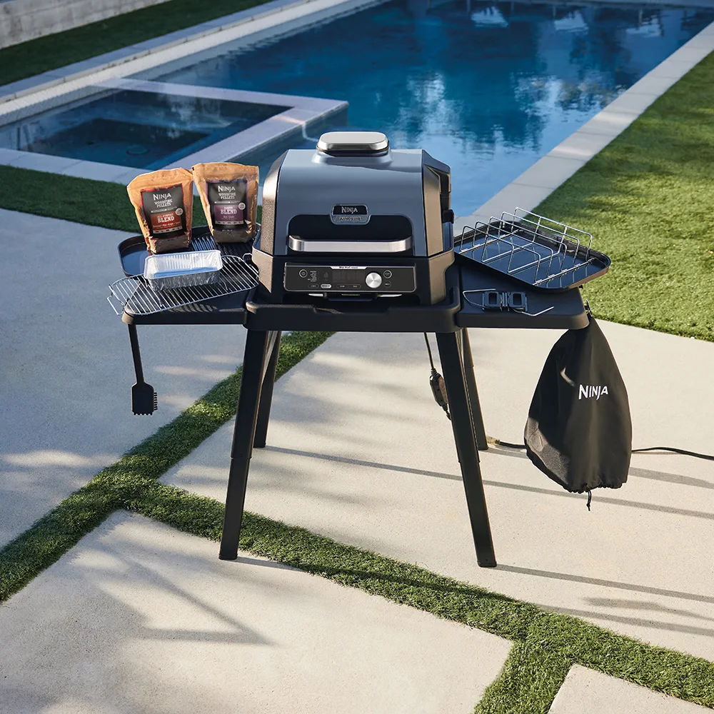 Ninja Woodfire Pro Connect XL Elektrogrill und Smoker OG901CH