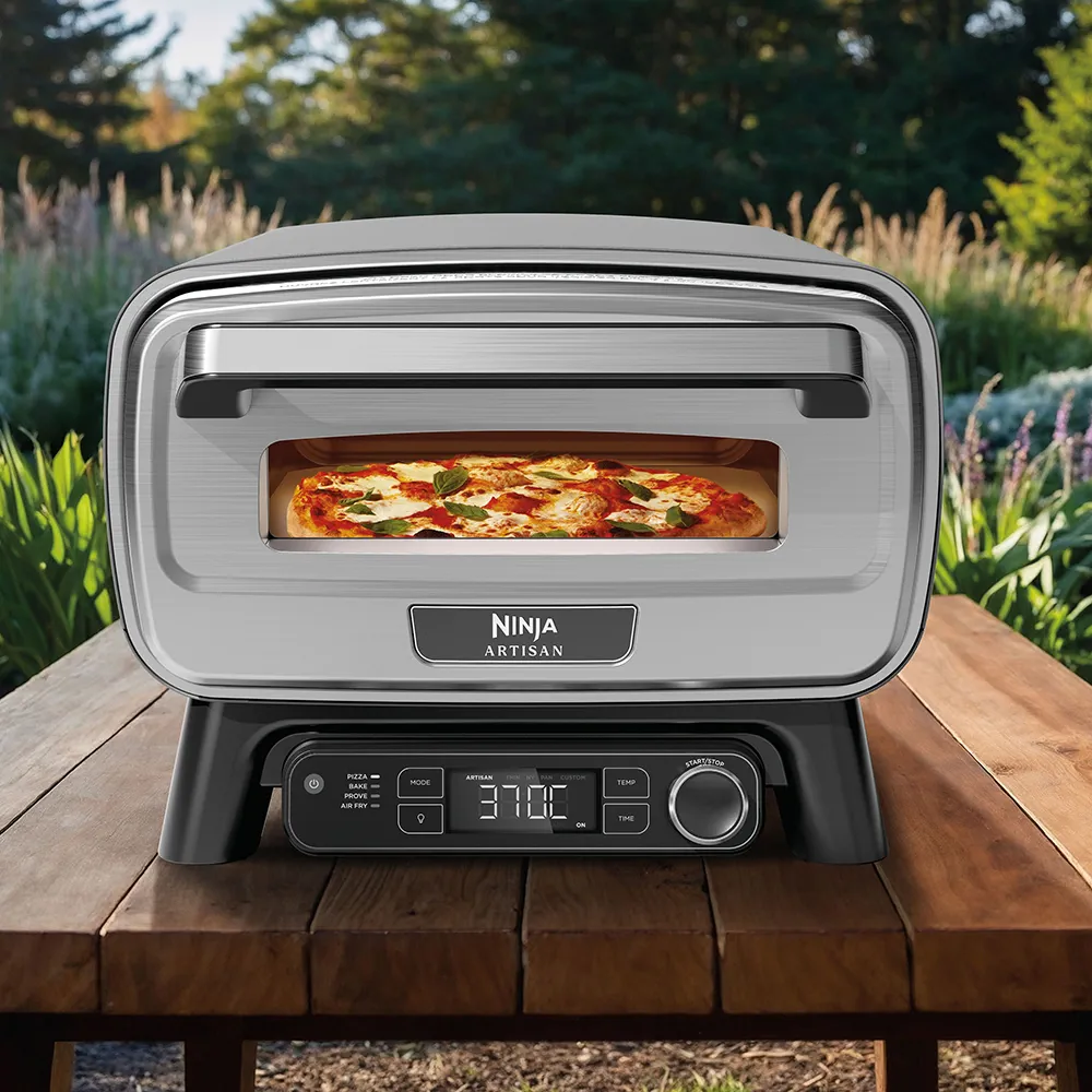 Ninja Outdoor-Pizzaofen und Heissluftfritteuse MO201CH